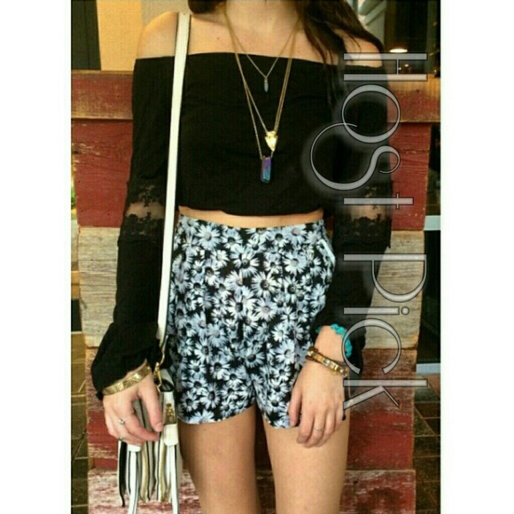 LF Daisy shorts